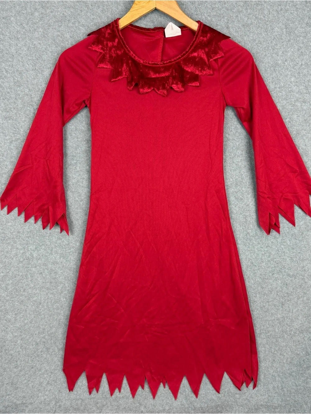 Red Devil Halloween Costume (Robe / Dress Only) Kids Medium